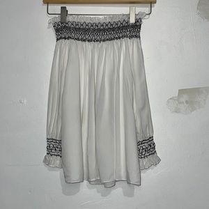 Size M Women’s Marcelle Off the Shoulder White and Black Blouse